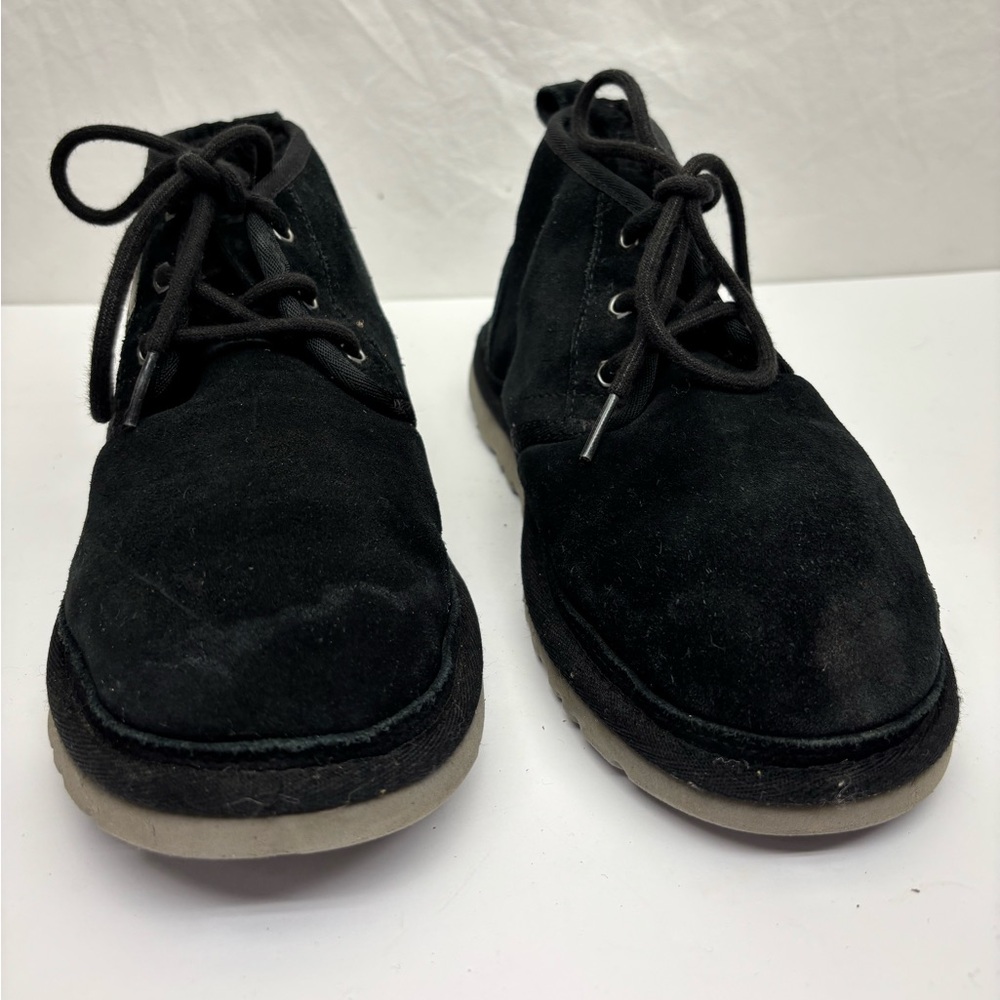 Ugg Men's Black Suede Lace-Up Casual Shoes, SZ 7, box 39